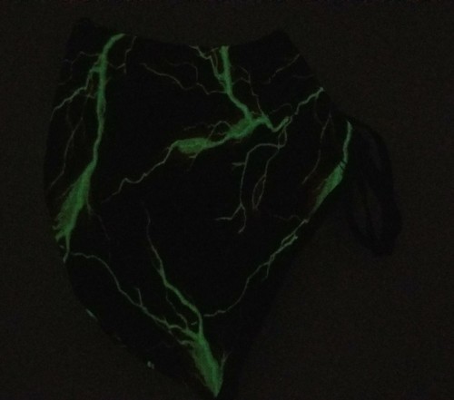 Glow in the Dark Lighting Print Facemask - Picture 2 of 4