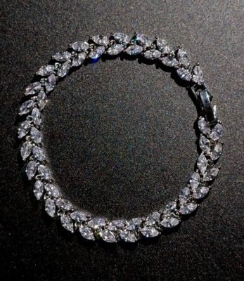 Cubic Zirconia Tennis Bracelet w/ Silver Electroplating Leaf Shape Stones 7.5in