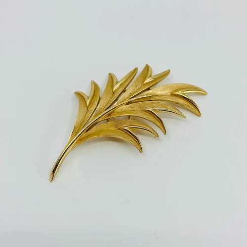 VTG Crown Trifari Brooch Leaf 3" Gold Tone Estate Costume Jewelry Pin Autumn