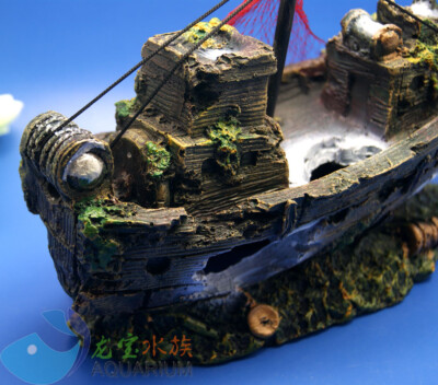 Aquarium Decoration Lost Pirate Ship For fish Tank Resin Ornaments