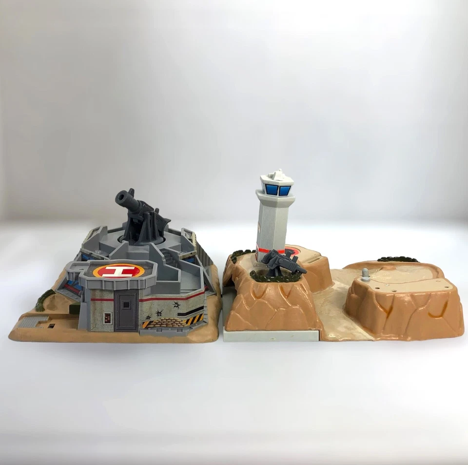 Galoob Vehicles Micro Machine Battle Zones Eagle Ridge Stratofortress Incomplete - Image 4 of 4