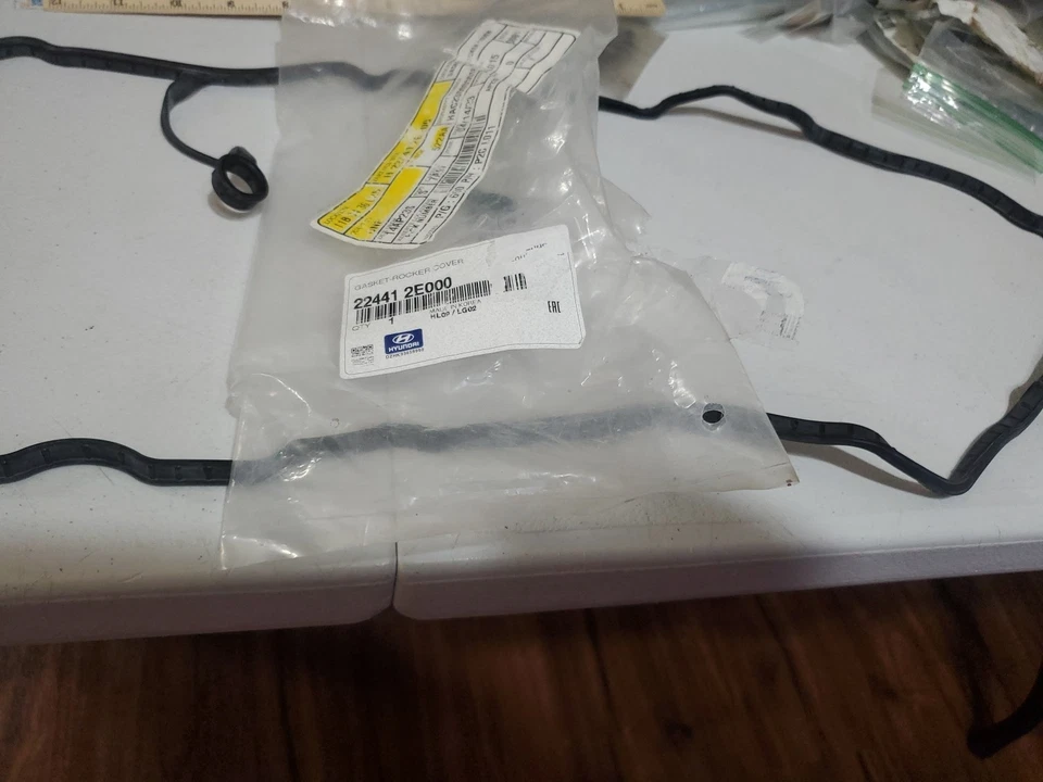 Junta de cubierta basculante de válvula Hyundai Elantra 2013-14 GT 2011-2015 22441-2E000 NUEVO Foto 2 de 3