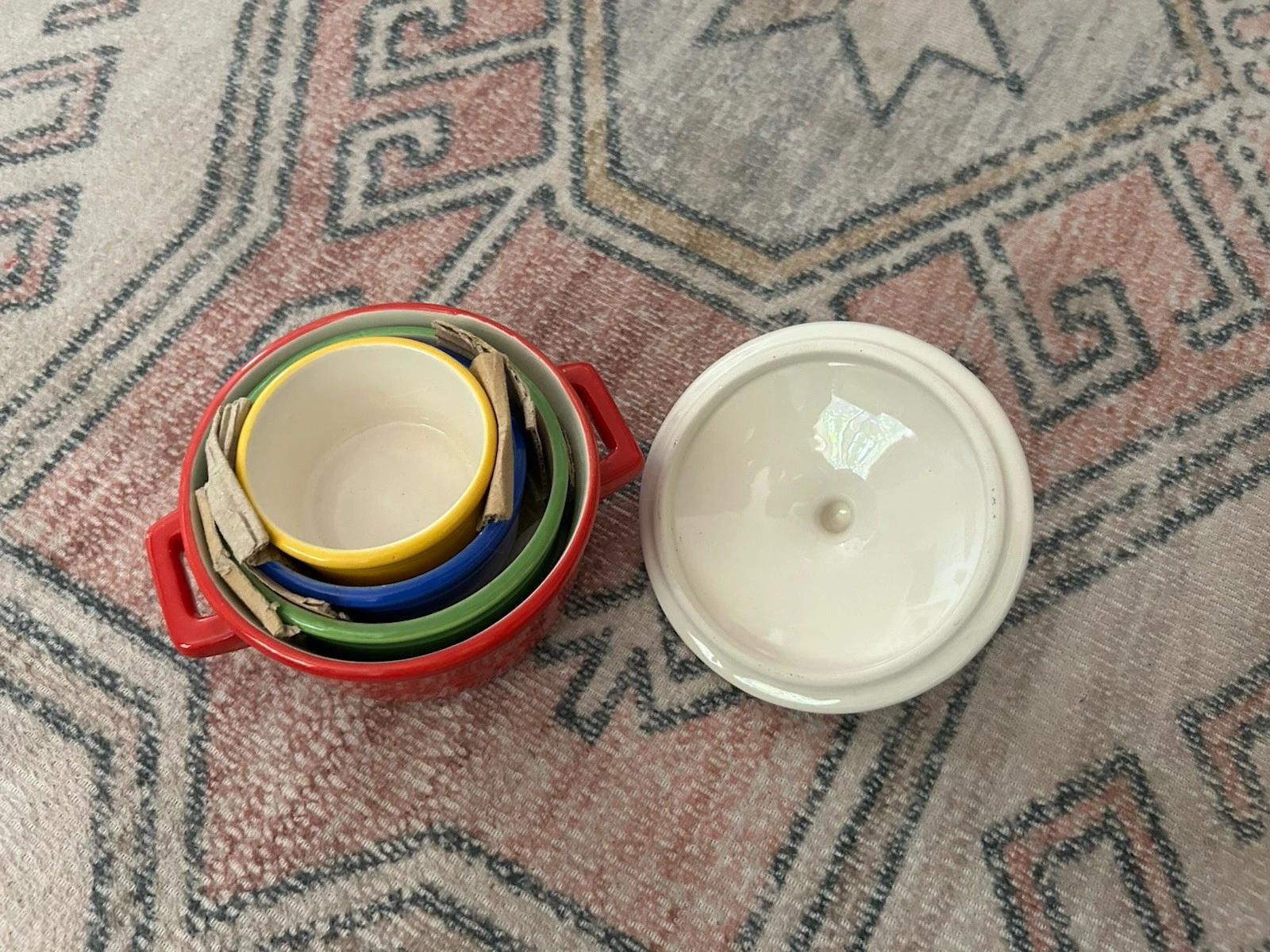 Pier 1 Imports Ceramic Nesting Measuring Cups Primary Colors Set Of 4 With Lid
Opens in a new window