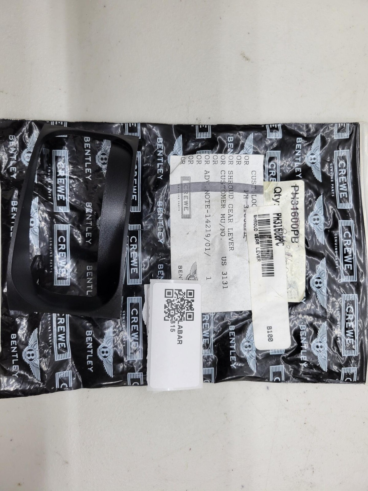 Rolls Royce / Bentley Shroud Gear Lever PH31600PC