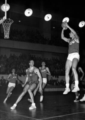 Basketball match between national team France national team Bu- 1968 Old Photo