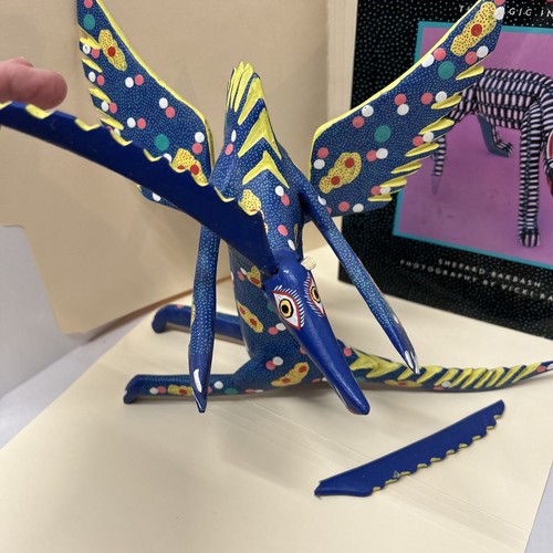 FANTASIE DRACHE ALEBRIJE HANDGEFERTIGTE HOLZSCHNITZEREI VOLKSKUNST OAXACA MEXIKO BUCH VINTAGE - Bild 2 von 22