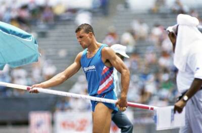 Dan O'Brien before Pole Vault attempt at Tad Gormley Stadium New O- Old Photo