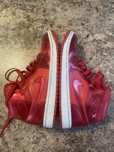 Nike Air Jordan 1 Mid SE Pomegranate Red DH5894-600 Women's Sneakers Size 9 US - Picture 1 of 10