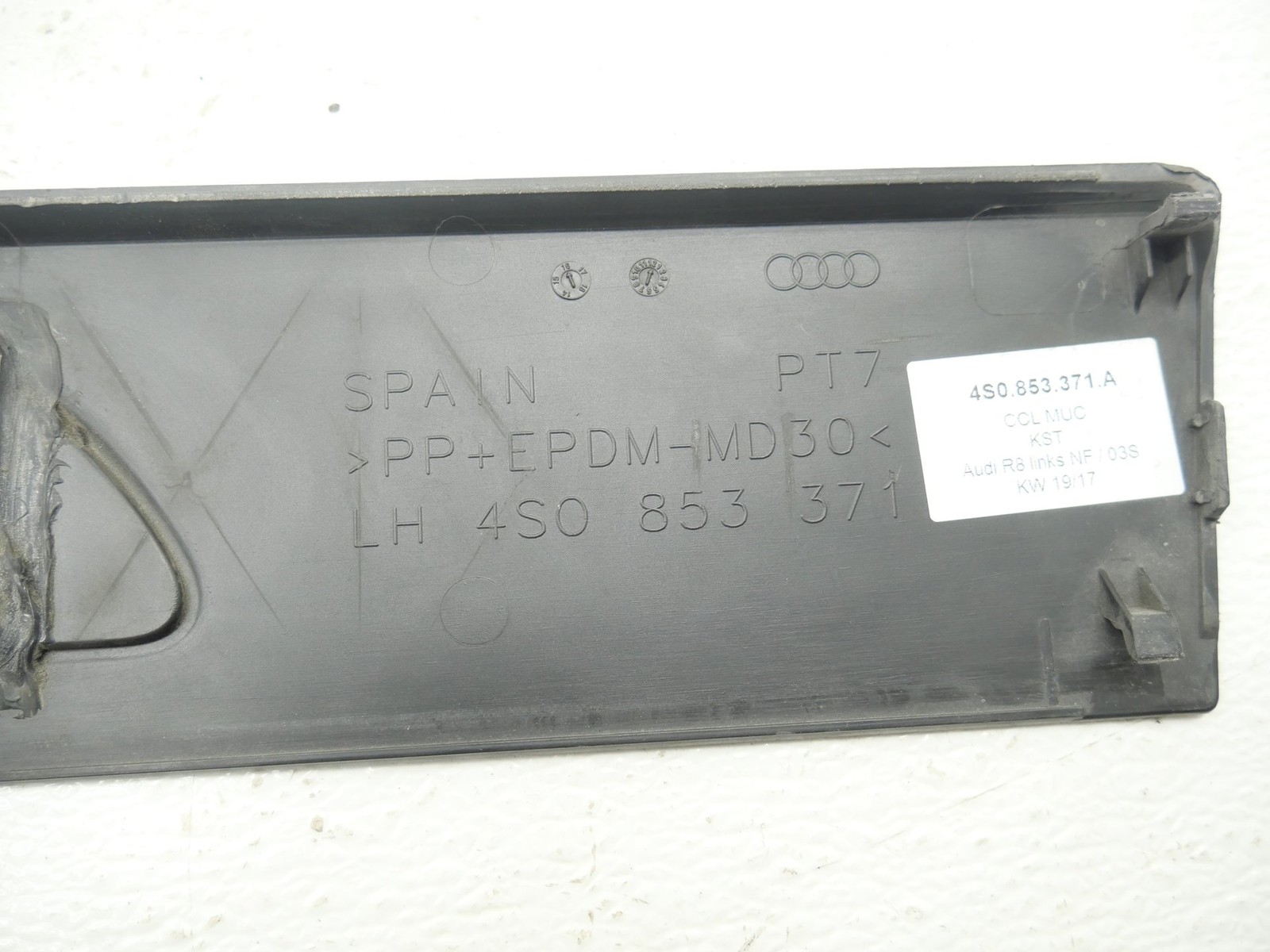 Audi R8 Plus Spyder 2017-2018 Front Left Sill cover P/N 4S0853371