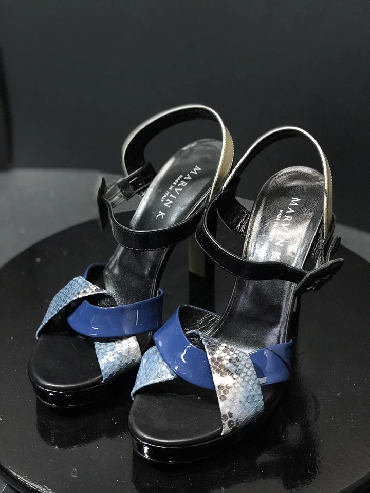 Nuevas sandalias de cuero Marvin K para mujer negras/azules con correa de serpiente talla US 9,5 M Italia Foto 3 de 4