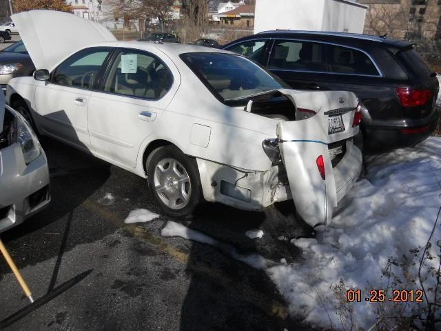 Used Air Cleaner Assembly fits: 2000  Infiniti i30  Grade A - Image 3 of 4