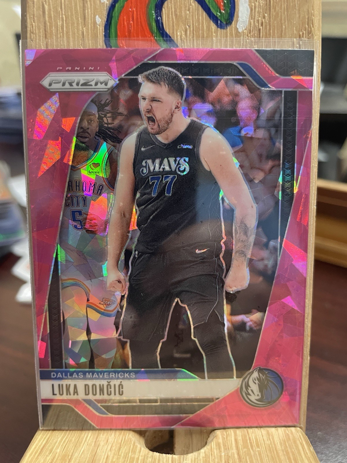 2024-25 Panini Prizm Luka Doncic #89 Pink Cracked Ice Prizm Dallas Mavericks