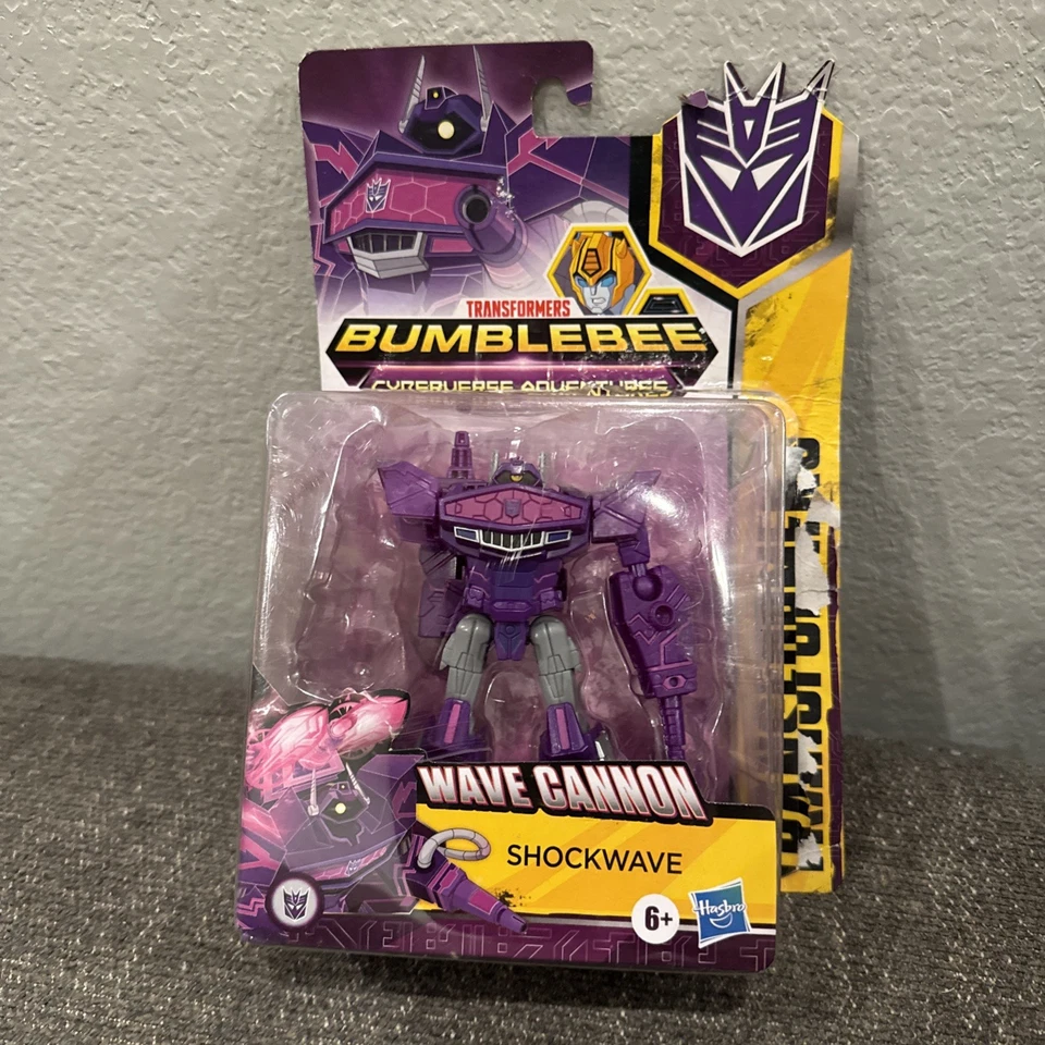 Transformers Action Figure Bumblebee Wave Cannon Cyberverse Adventures - Image 2 of 4