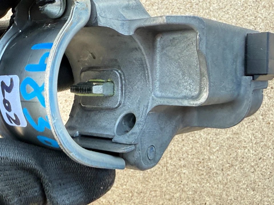 Toyota Sienna 2015-2020 columna de dirección bloqueo de encendido OEM 45020-05-3 Foto 4 de 4