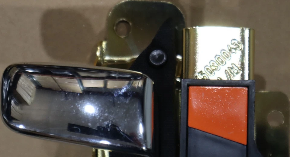 97-98 Jeep Grand Cherokee maçaneta da porta 55295967 esquerda original do equipamento original novo na caixa fabricante de equipamento original de fábrica - Imagem 4 de 4