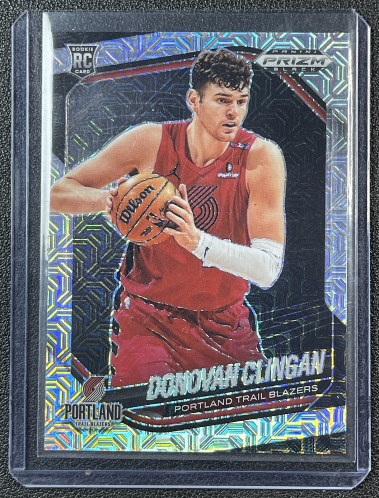 DONOVAN CLINGAN 2024-25 PANINI PRIZM BLACK #131 ROOKIE MOJO RC /25 TRAIL BLAZERS