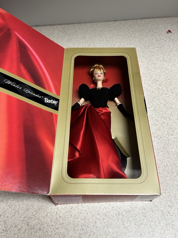 Barbie Winter Splendor Doll 1998 Avon Exclusive Edition