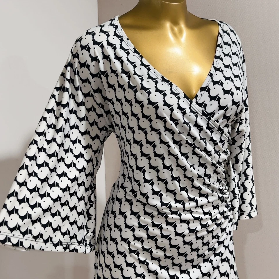 Vestido para mujer Romeo & Julie Couture blanco negro estampado imitación envolvente talla S Foto 4 de 4