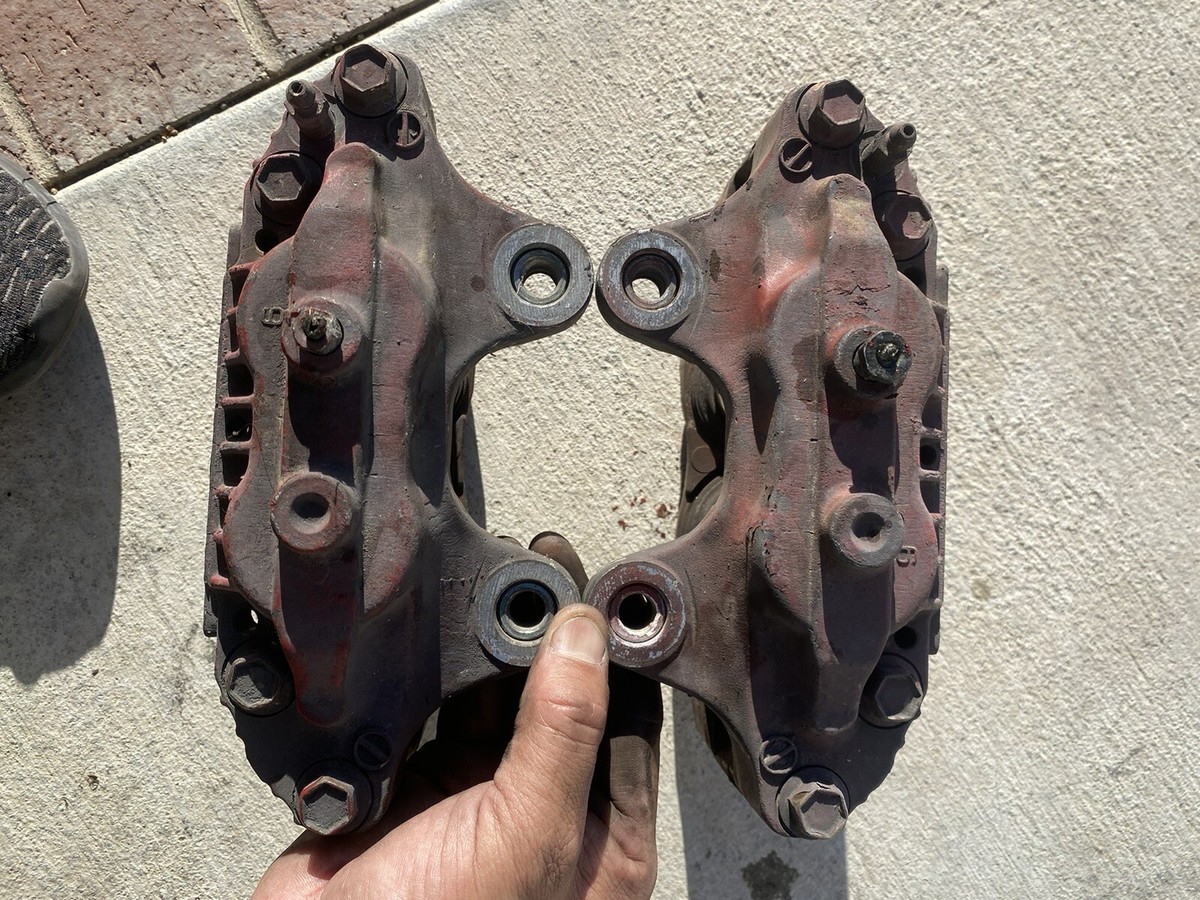 NISSAN キャリパーブレーキ 使用感あり 1990-1996 NISSAN 300ZX Z32 FAIRLADY FRONT CALIPERS 30m