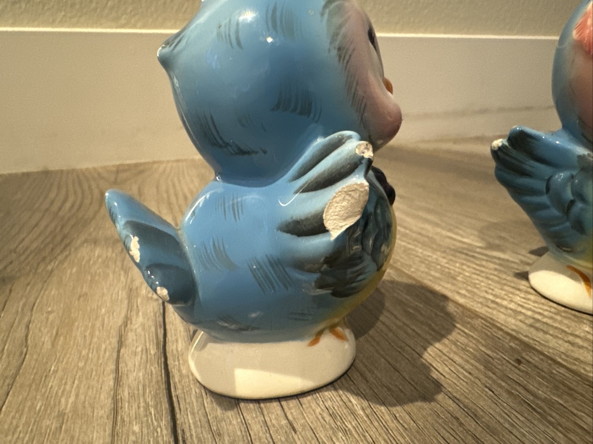 Vintage Lefton Mr & Mrs Bluebird Figurines Salt & Pepper Shaker