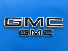DEFECTIVE 2PCS Set Front Rear White Black GMC Emblems Badges Fit For 202 G3D