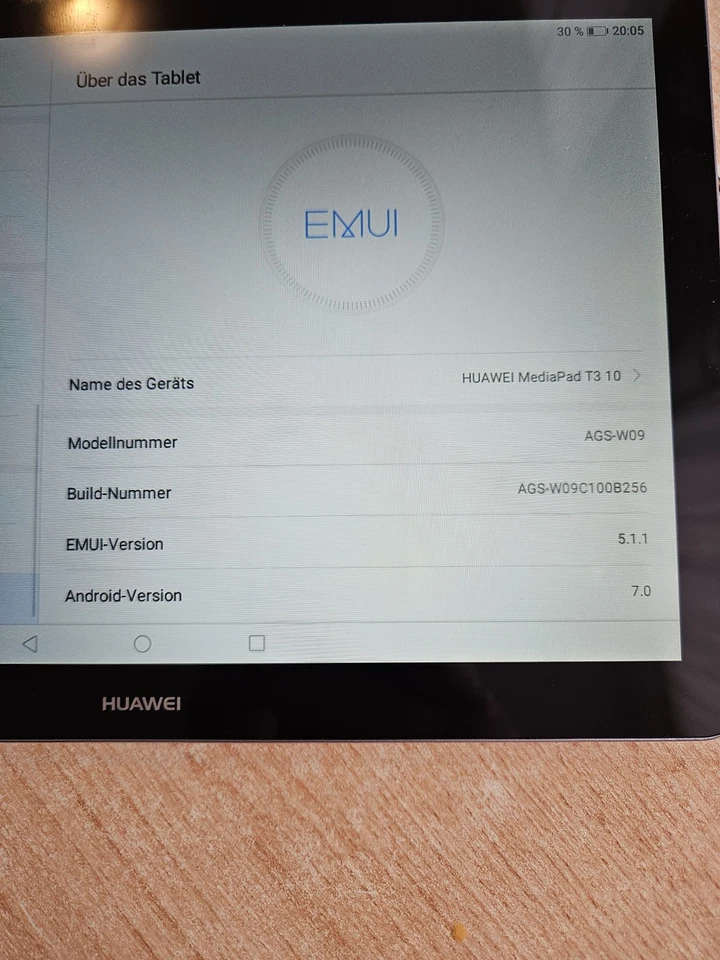 Es stehen sechs Tablets zum Verkauf, sowohl funktionierende als auch defekte. - Bild 4 von 4