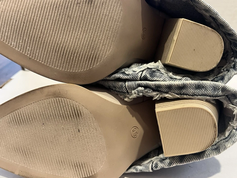 Steve Madden Blue Jean Short Boots Women's Size 6.5 - Image 3 of 4