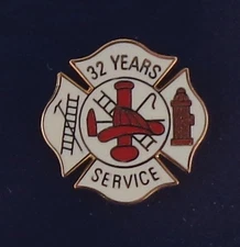 32 YEARS SERVICE Fire Dept Maltese Cross Uniform Lapel Pin