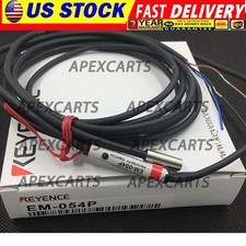 1PC New KEYENCE EM-054P Proximity Switch Sensor EM054P US Free TAX