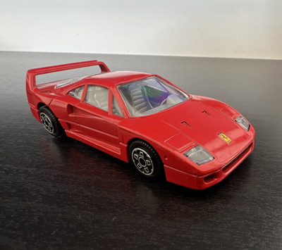 Ferrari F40 Sportwagen Modellauto Fahrzeugmarke Ferrari Kunststoff rot