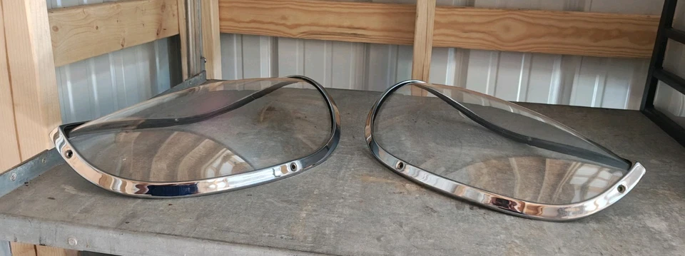 正品原始设备制造商日产 Fairlady Z/Euro 70-78 Datsun 240z S30 车头灯罩 — 第 2/4 张图片