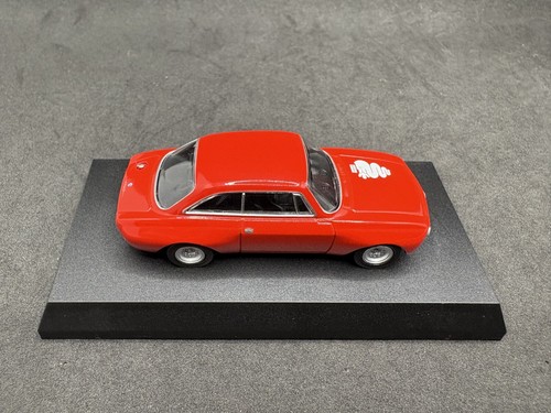 Kyosho 1/64 Alfa Romeo collection2 1750 GT Am Red with mark diecast model 58E2 - Picture 2 of 5