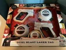 FAO SCHWARZ DUEL BLAST LASER TAG 2 - PLAYER ACTION SET