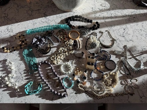 Jewelry Lot 34 Pc! 20 Necklaces, 12 Bracelets , 2 Pins, 1 Ring Most Excellent!
