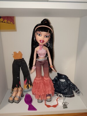 Bratz Doll Funk N Glow First Edition Jade Mga