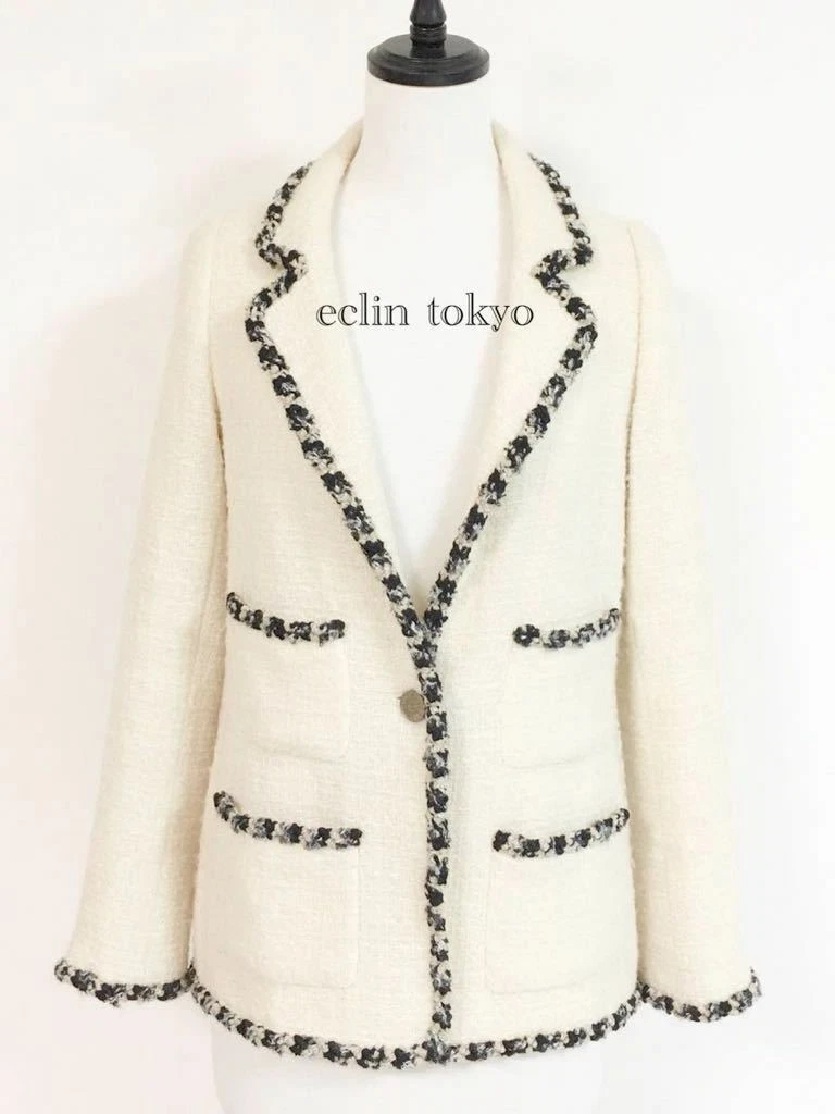 Used] Chanel CHANEL 04C Coco Mark Ribbon Trimming Collarless Jacket  Outerwear Women's White Cotton Elastane ref.358402 - Joli Closet