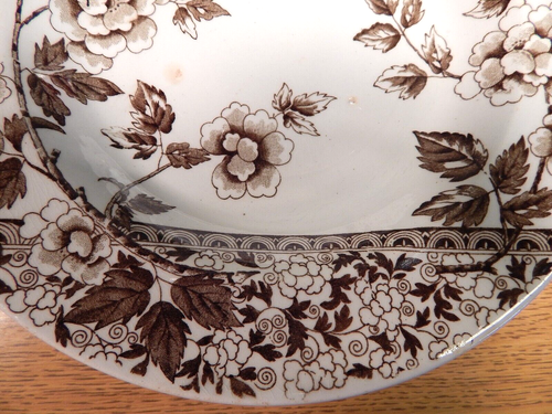 2 ANTIQUE FOLEY POTTERY "ALBERT" BROWN TRANSFERWARE RIMMED SOUP BOWLS - Picture 4 of 12