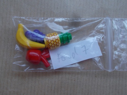 NEW LEGO FOOD COOKIES FRUIT BREAD PIE PIZZA WAFFLES STRAWBERRIES CHOCOLATE PICK - Picture 28 of 89