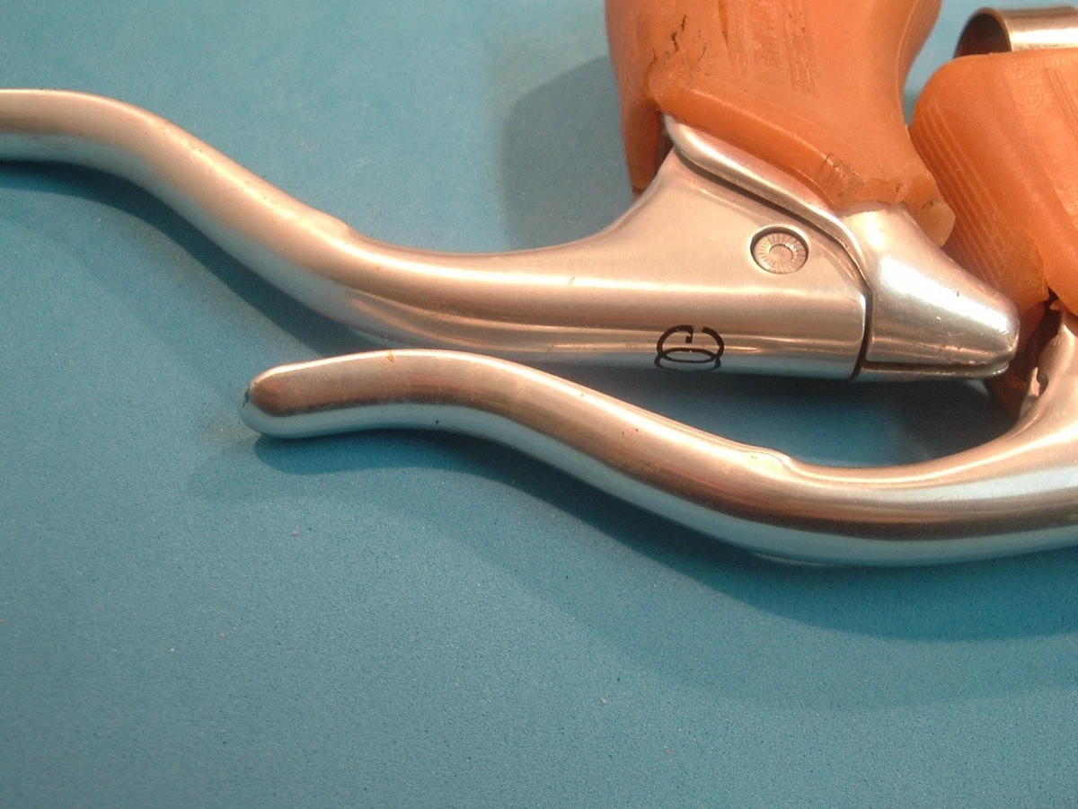 Dia Compe Gran Carretera Freno Levers- Plateado- Nuevo / NOS Non Aero 23.5MM