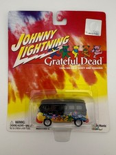 Lot of 19 Johnny Lightning Matchbox Volkswagen Bus 16 Bug 3 NIP Die-Cast