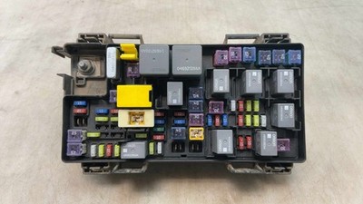 Jeep Wrangler JK TIPM Totally Integrated Power Module 68163903AB 2013 159451