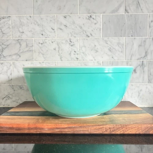 Vintage Pyrex Mixing Bowl Turquoise Robin's Egg Blue #404 4QT, Large Bowl
