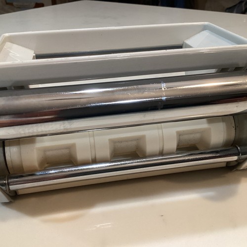 KitchenAid Ravioli Maker Stand Mixer Attachment KRAV Made In Italy - Picture 4 of 8