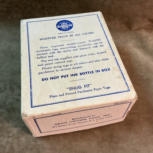 1960s arch crown tags Newark New Jersey advertising/souvenir box