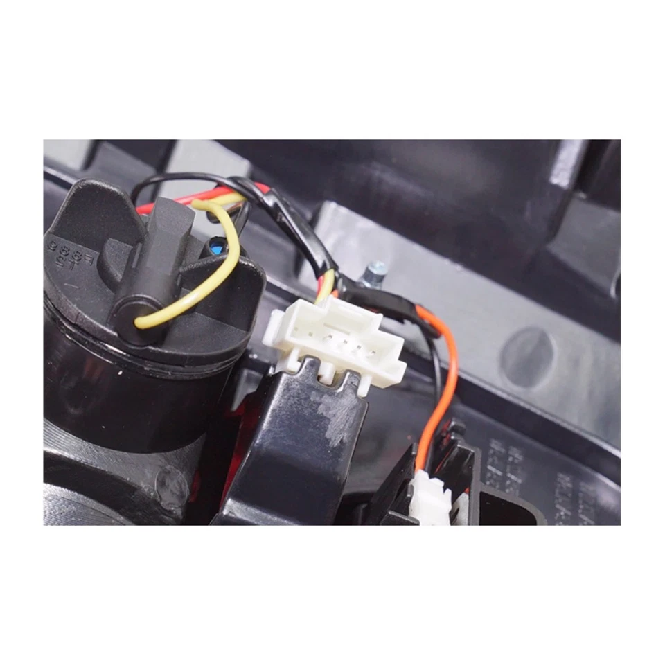 Lanterna traseira 2015 lateral de passageiro LED externa CAPA para Mercedes-Benz ML250/ML400 - Imagem 3 de 4