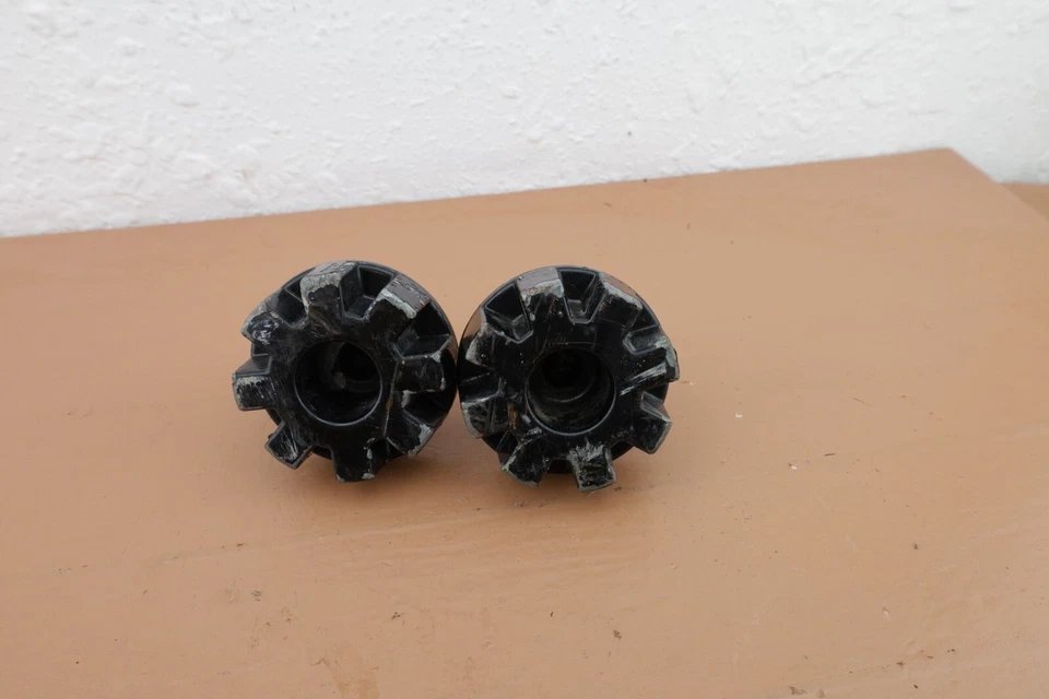 Tuerca de mango de empuje para cortacésped comercial Lawn Boy 680503 OEM (2) 613358 Foto 2 de 4