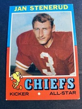 1971 Topps Football Jan Stenerud Kansas City Chiefs Card #61 Hall of Famer