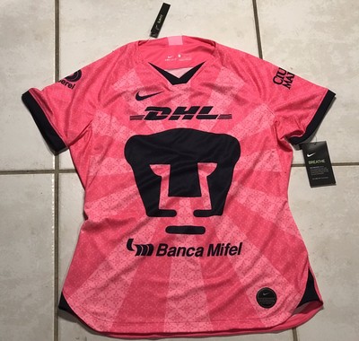 pumas unam pink jersey
