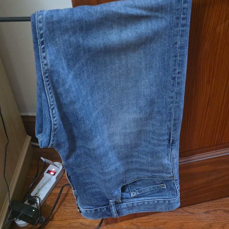 Banana Republic Men’s Straight Fit Blue Medium Wash Denim Jeans 5-Pocket