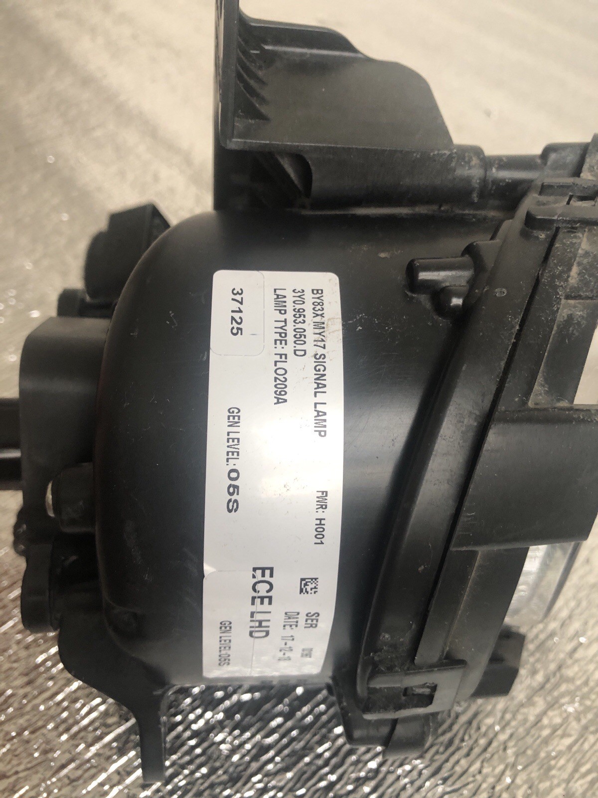 ✅2016-2019 BENTLEY MULSANNE II RESTYLING RIGHT TURN REPEATER OEM 3Y0953050D